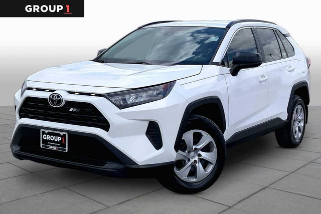 2021 Toyota RAV4 LE FWD photo