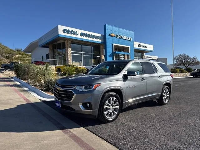 2021 Chevrolet Traverse Premier AWD photo