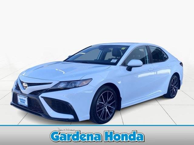 2021 Toyota Camry SE FWD photo