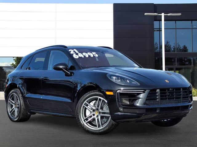 2021 Porsche Macan Turbo AWD photo