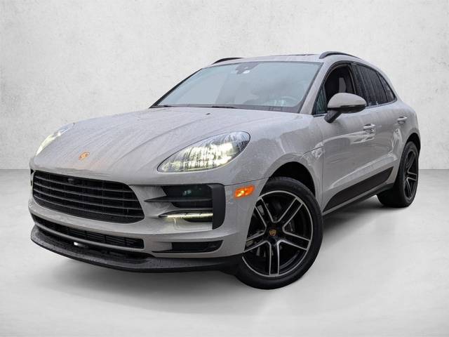 2021 Porsche Macan  AWD photo