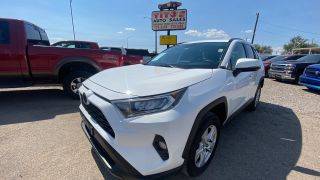 2020 Toyota RAV4 XLE FWD photo