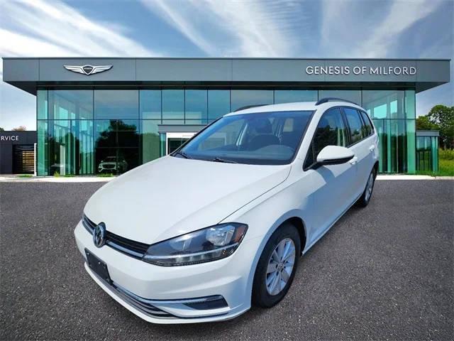 2019 Volkswagen Golf SportWagen SE FWD photo