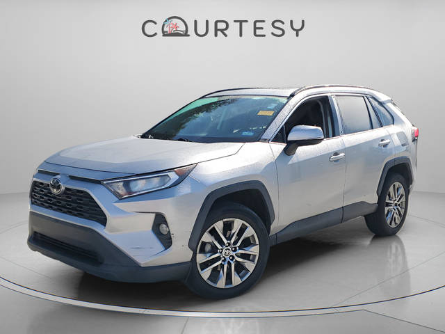2021 Toyota RAV4 XLE Premium FWD photo