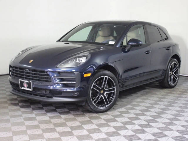 2021 Porsche Macan  AWD photo