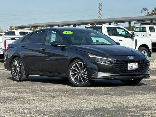 2021 Hyundai Elantra SEL FWD photo