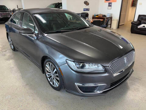2020 Lincoln MKZ Standard FWD photo