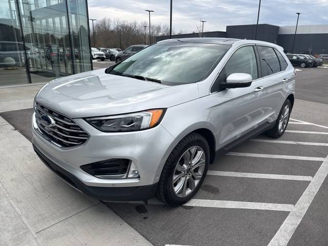 2019 Ford Edge Titanium AWD photo