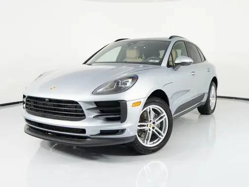 2021 Porsche Macan  AWD photo
