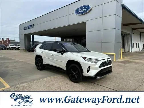 2021 Toyota RAV4 Hybrid XSE AWD photo