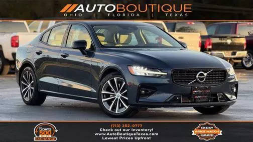 2021 Volvo S60 Momentum FWD photo