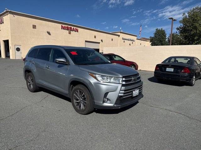 2019 Toyota Highlander XLE FWD photo