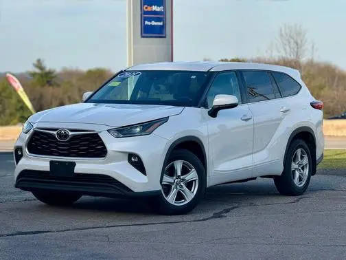 2021 Toyota Highlander LE AWD photo