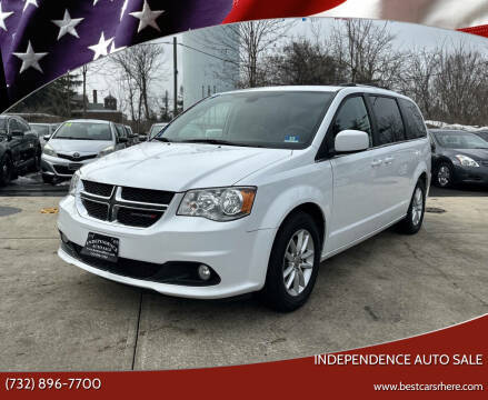 2019 Dodge Grand Caravan SXT FWD photo