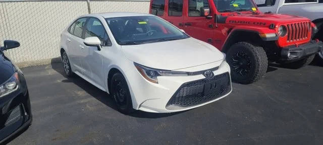 2020 Toyota Corolla LE FWD photo