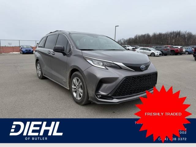 2021 Toyota Sienna XSE AWD photo