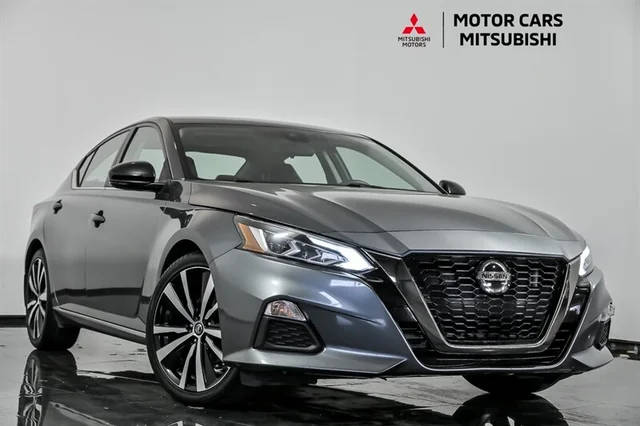 2021 Nissan Altima 2.5 SR FWD photo