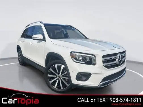 2021 Mercedes-Benz GLB-Class GLB 250 FWD photo