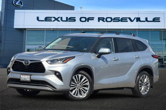 2021 Toyota Highlander Platinum FWD photo