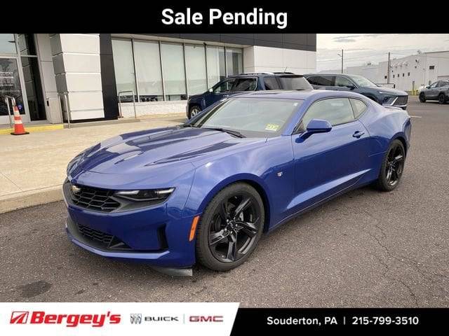 2021 Chevrolet Camaro 1LT RWD photo