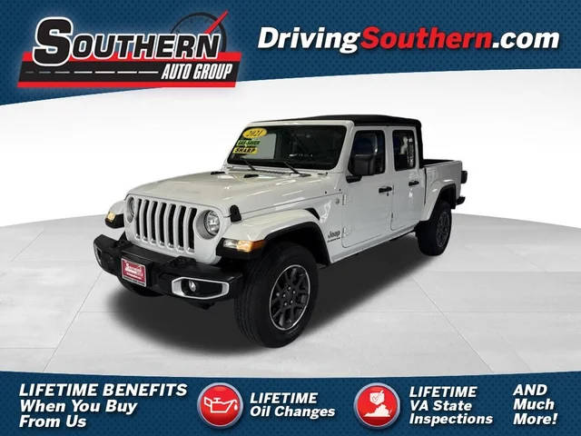 2021 Jeep Gladiator Overland 4WD photo