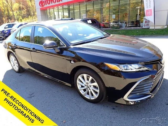 2021 Toyota Camry LE AWD photo