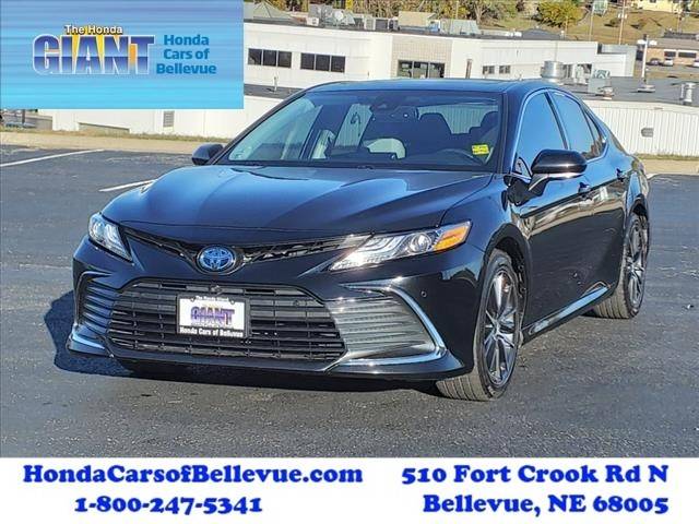 2021 Toyota Camry Hybrid XLE FWD photo