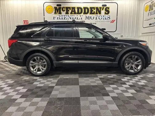 2021 Ford Explorer XLT 4WD photo
