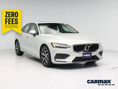 2020 Volvo S60 Momentum AWD photo