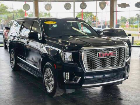 2021 GMC Yukon XL Denali 4WD photo