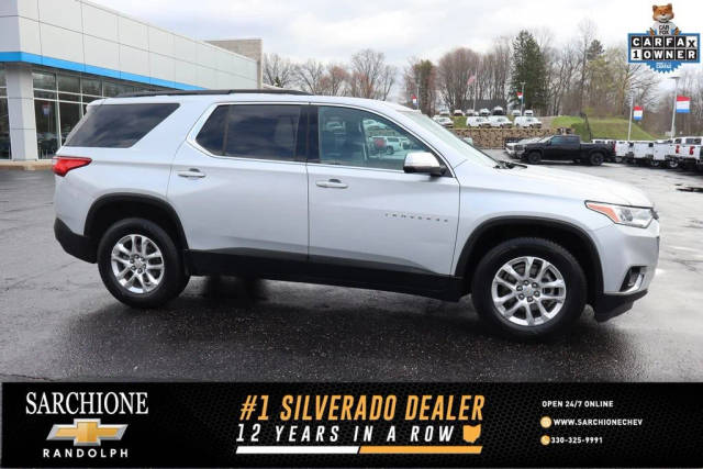 2021 Chevrolet Traverse LT Cloth AWD photo