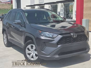 2021 Toyota RAV4 LE AWD photo