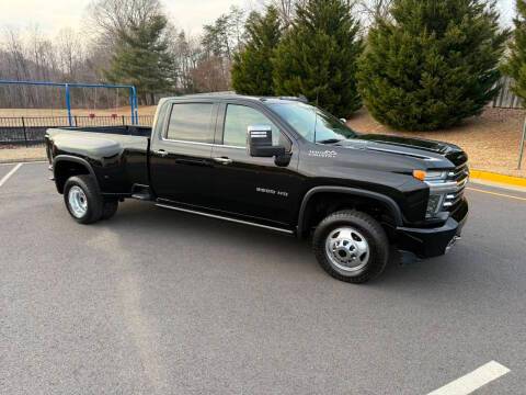 2021 Chevrolet Silverado 3500HD High Country 4WD photo