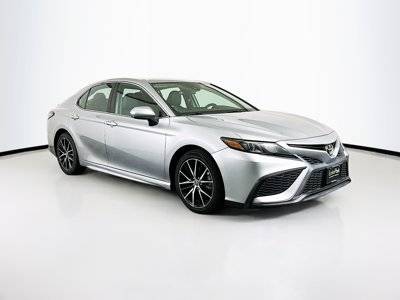 2021 Toyota Camry SE FWD photo