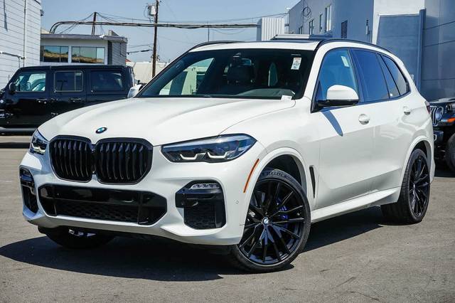 2021 BMW X5 M50i AWD photo