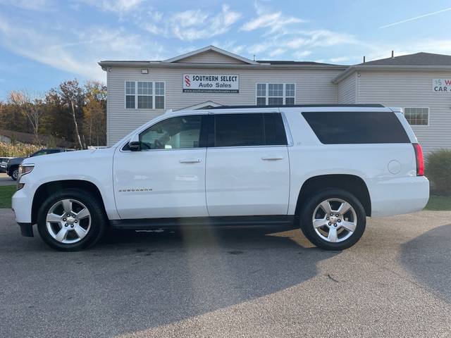 2016 Chevrolet Suburban LT 4WD photo