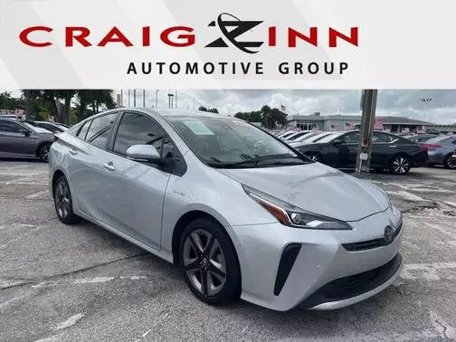 2021 Toyota Prius Limited FWD photo