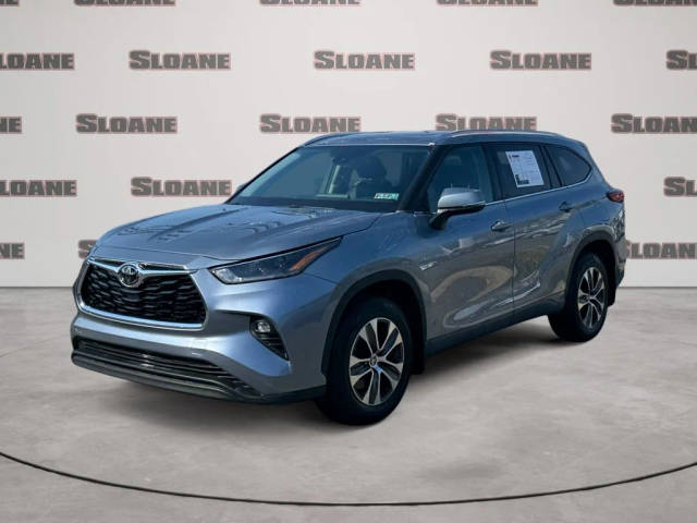 2021 Toyota Highlander XLE AWD photo