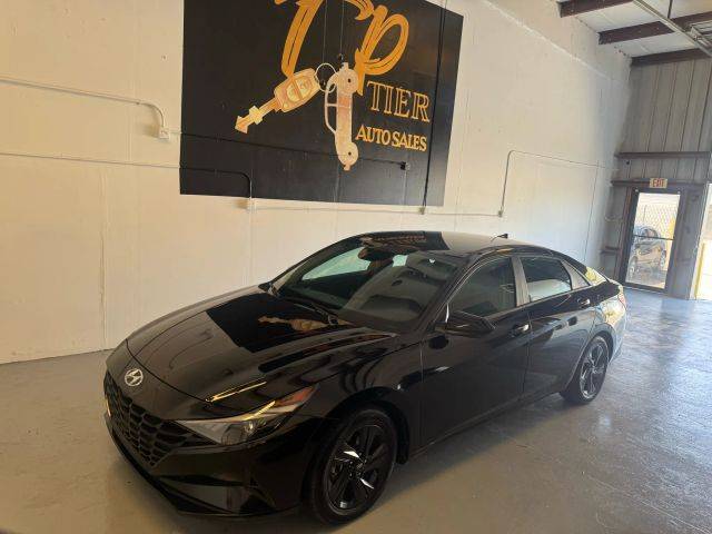 2021 Hyundai Elantra SEL FWD photo