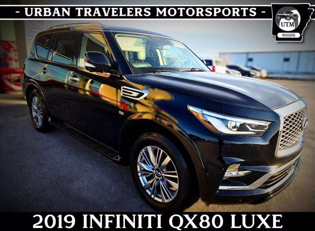 2019 Infiniti QX80 LUXE 4WD photo