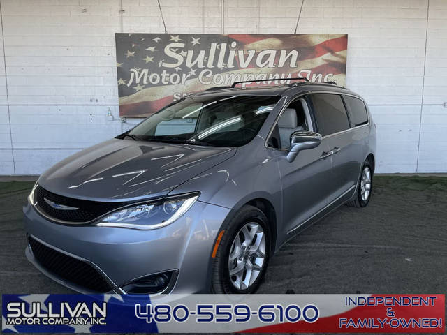 2020 Chrysler Pacifica Minivan Limited FWD photo