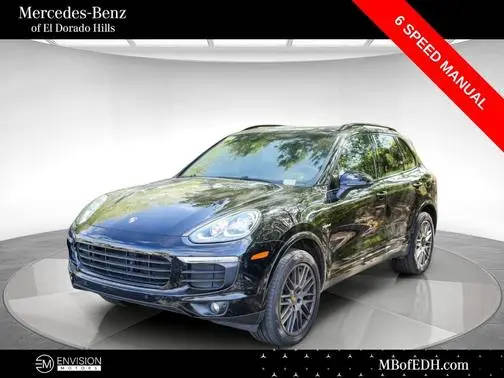 2017 Porsche Cayenne S E-Hybrid AWD photo