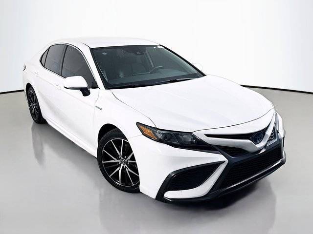 2021 Toyota Camry Hybrid SE FWD photo