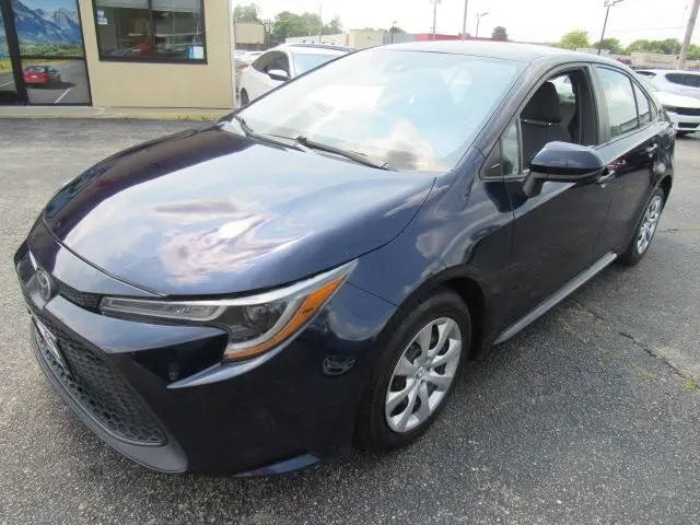2021 Toyota Corolla LE FWD photo