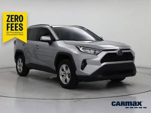 2021 Toyota RAV4 XLE FWD photo