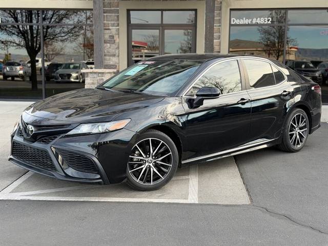 2021 Toyota Camry SE FWD photo