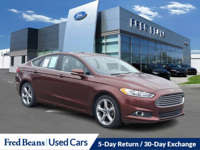 2015 Ford Fusion SE FWD photo