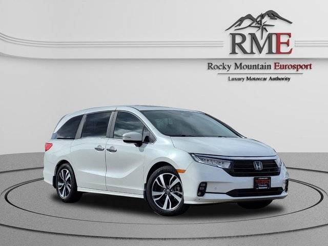 2022 Honda Odyssey Touring FWD photo