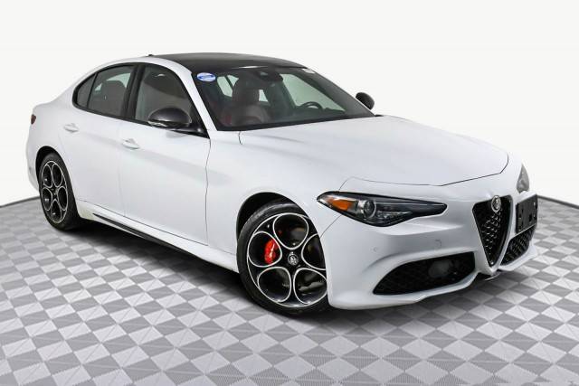 2021 Alfa Romeo Giulia Ti Sport AWD photo