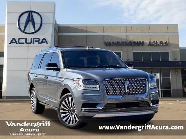 2021 Lincoln Navigator Reserve RWD photo